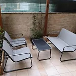 Golden - Golden With Private Kitchen And Garden - Close To Metro C Affittacamere *
