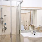 Affittacamere Golden - Golden With Private Kitchen And Garden - Close To Metro C *