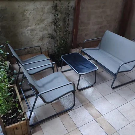 Deluxe With Private Kitchen And Garden - Close To Metro C Penzion *