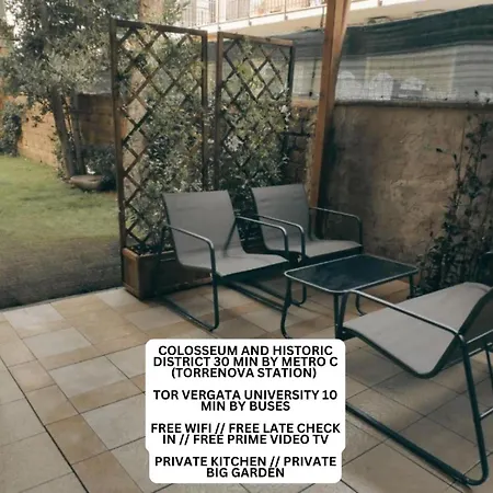 Deluxe With Private Kitchen And Garden - Close To Metro C Guest house