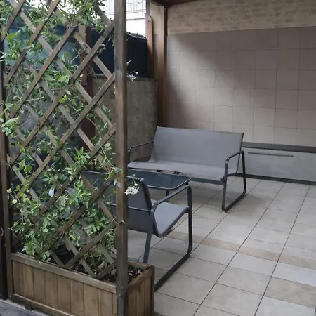Golden - Golden With Private Kitchen And Garden - Close To Metro C Affittacamere
