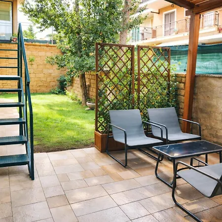 Golden - Golden With Private Kitchen And Garden - Close To Metro C Affittacamere Roma