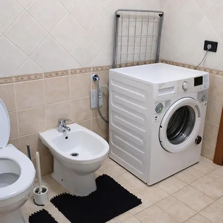 ゲストハウス Golden - Golden With Private Kitchen And Garden - Close To Metro C ローマ